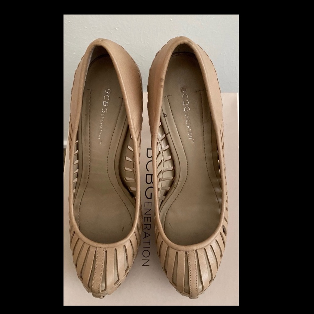 BCBGeneration.Stilettos - Picture 2 of 5